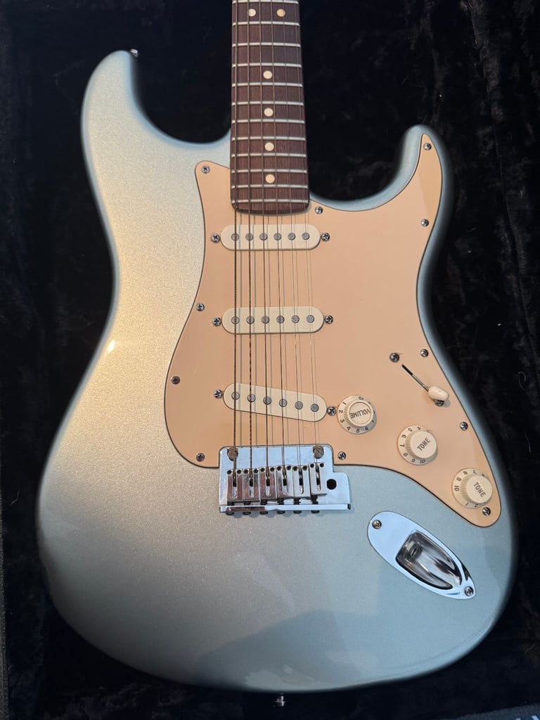Fender Custom Classic Stratocaster 2005 - Custom Shop Firemist Silver Strat