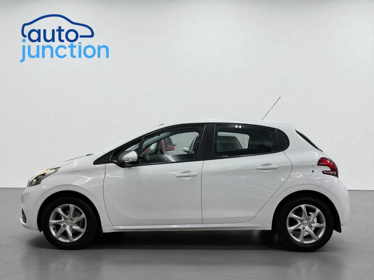 2015 Peugeot 208 1.0 PureTech Active 5dr HATCHBACK Petrol Manual