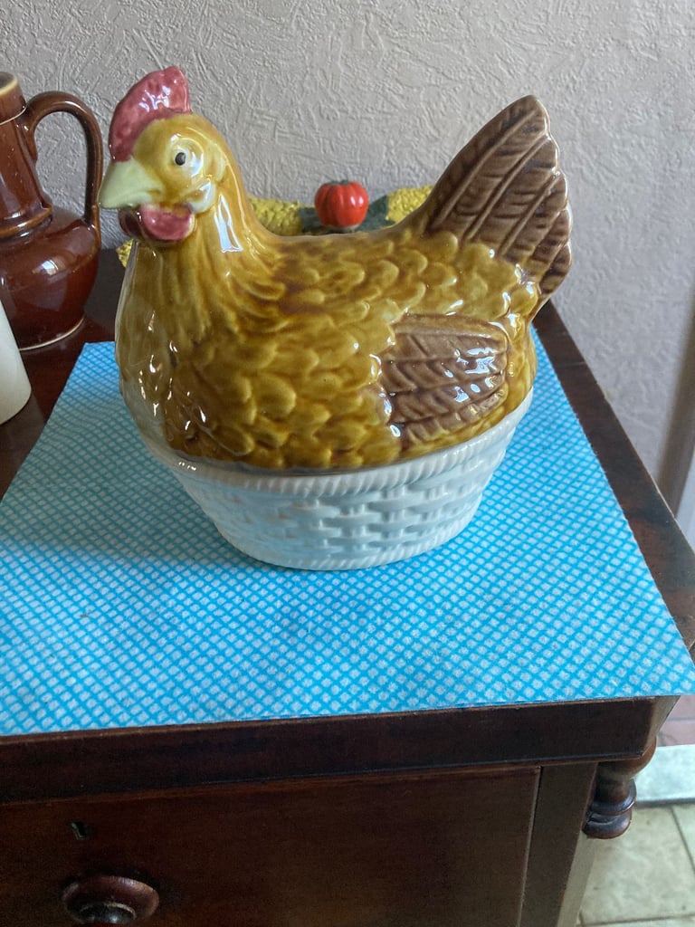 Vintage chicken in a basket ceramic storage bowl - reasonable offers accepted