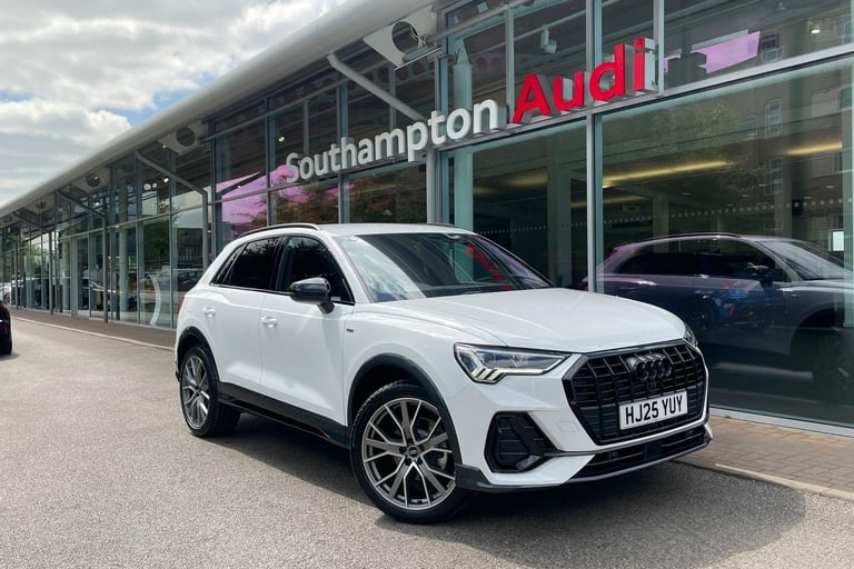 image for 2025 Audi Q3 1.5 TFSI CoD 35 Black Edition SUV 5dr Petrol S Tronic Euro 6 (s/s) (150 ps) ESTATE P...