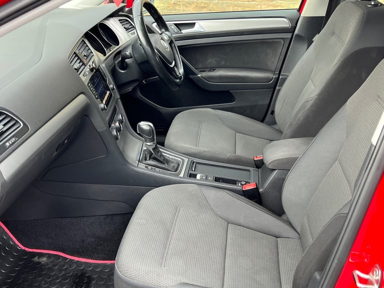 2014 Volkswagen Golf 1.6 TDI 105 SE 5dr DSG HATCHBACK Diesel Automatic