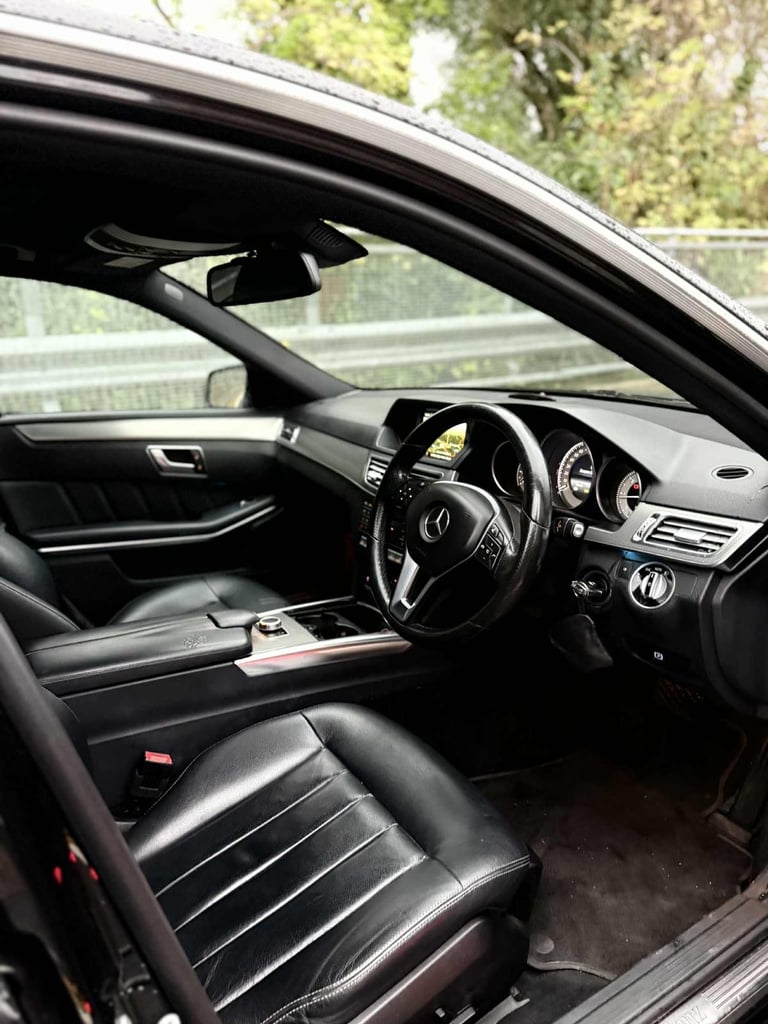 Mercedes-Benz, E CLASS, Saloon, 2015, Semi-Auto, 2143 (cc), 4 doors