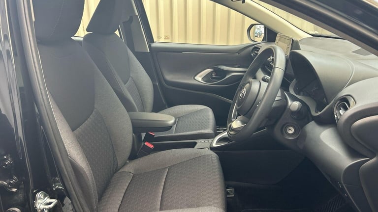 2023 Toyota Yaris 1.5 VVT-h Icon Hatchback 5dr Petrol Hybrid E-CVT Euro 6 (s/s) (116 ps) HATCHBAC...