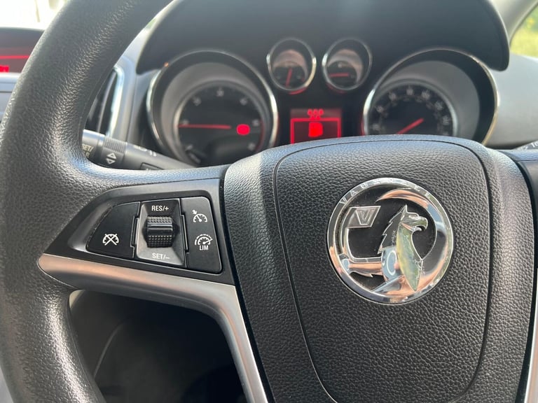 2014 Vauxhall Zafira 2.0 CDTi Exclusiv 5dr MPV Diesel Manual