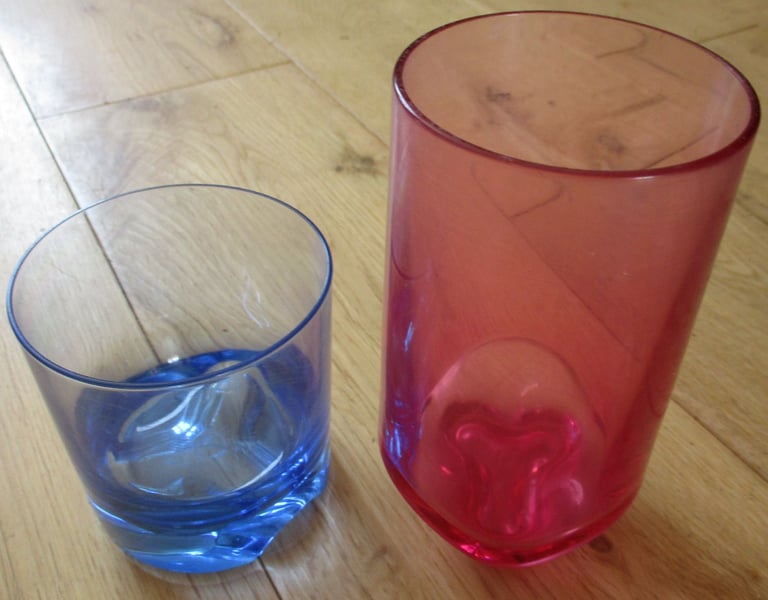 2 Plastic Glasses