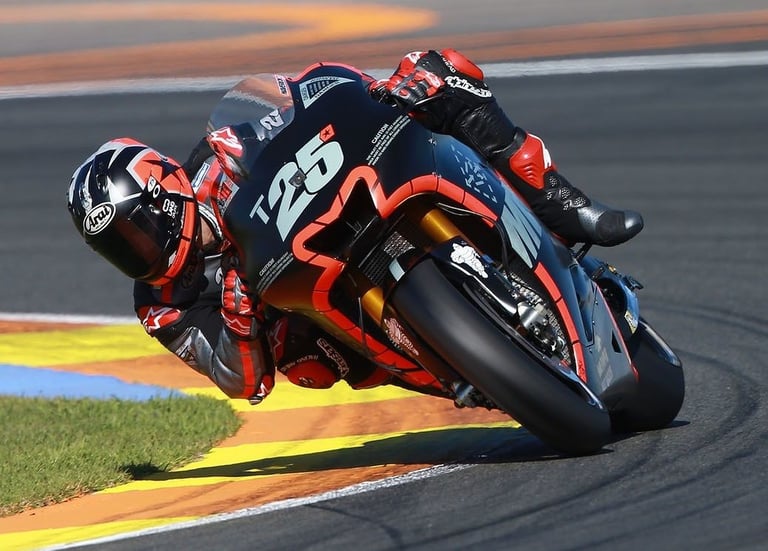 image for RARE COLLECTORS ITEM #ARAI RX-7 MOTORCYCLE HELMET - MAVERICK VINALES WINTER TEST