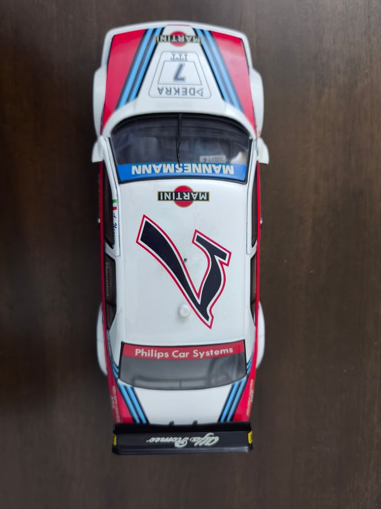 UT 1/18 Scale Alfa Romeo 155 V6 Ti #7 Nannini Martini diecast model car