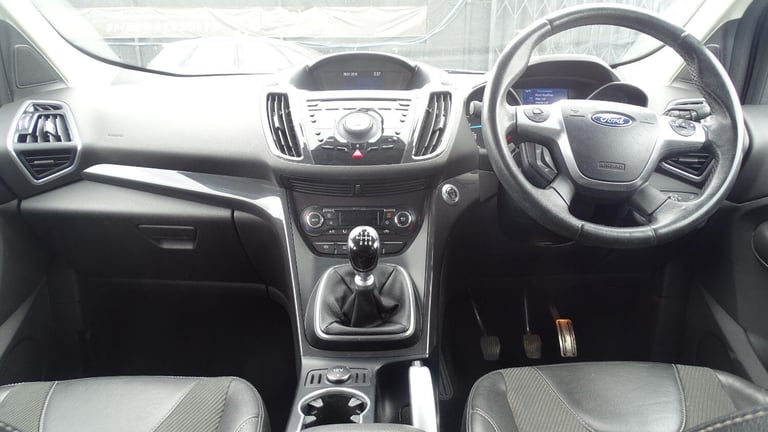 FORD KUGA 2.0 TDCi Titanium Black Manual Diesel 2015