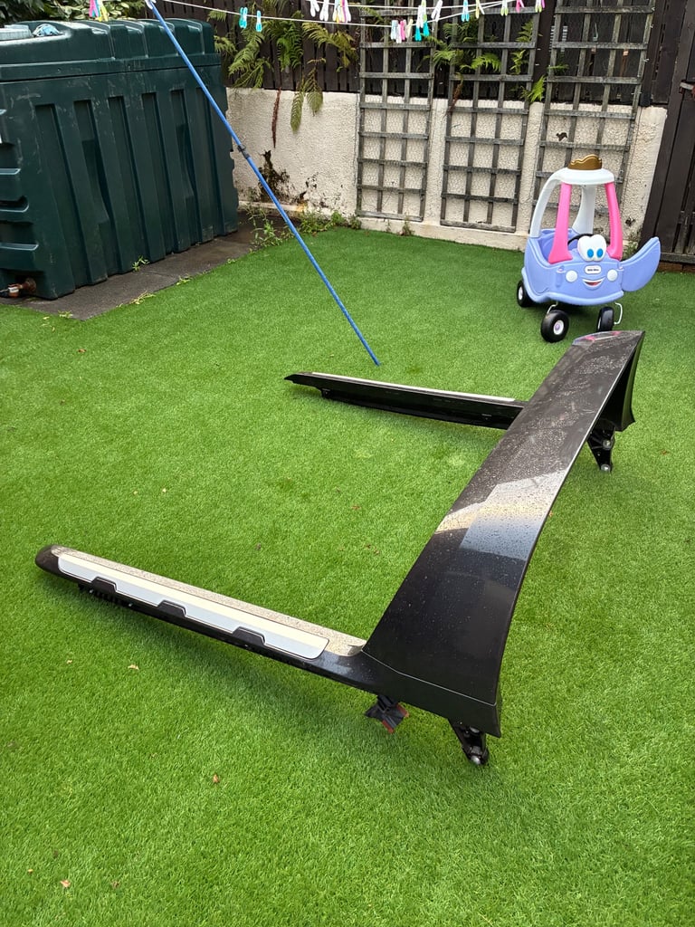 image for Ford Ranger roll top & spoiler 
