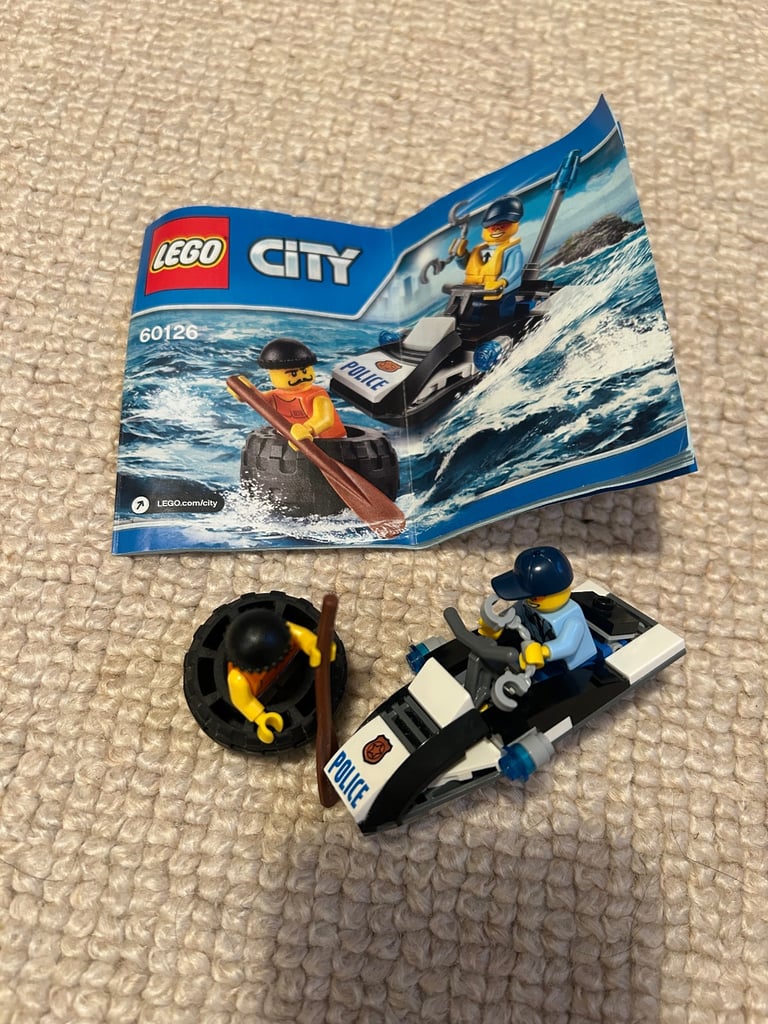 10 x Lego small / medium sets (boys)