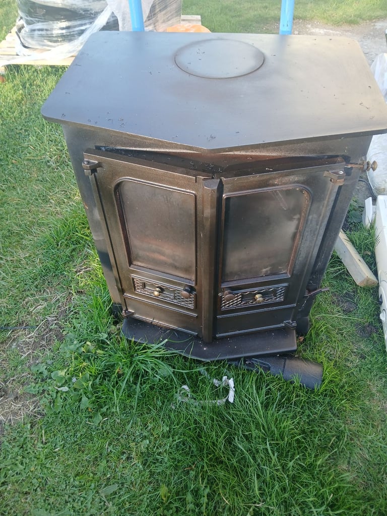 Charnwood 14kw multifuel with backboiler 