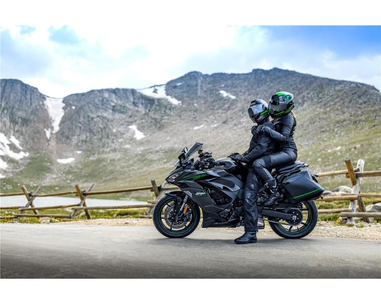 NEW MOTORCYCLE 2025 Kawasaki Ninja 1100 SX PERFORMANCE FREE TOURER UPGRADE 