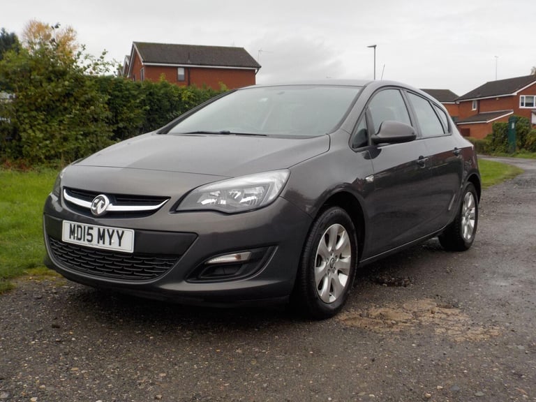 image for 2015 Vauxhall Astra 1.6 CDTi ecoFLEX 94g Design Euro 6 (s/s) 5dr HATCHBACK Diesel Manual
