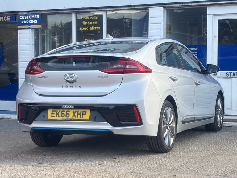 2016 Hyundai IONIQ 1.6 GDi Hybrid Premium SE 5dr DCT HATCHBACK PETROL/ELECTRIC Automatic