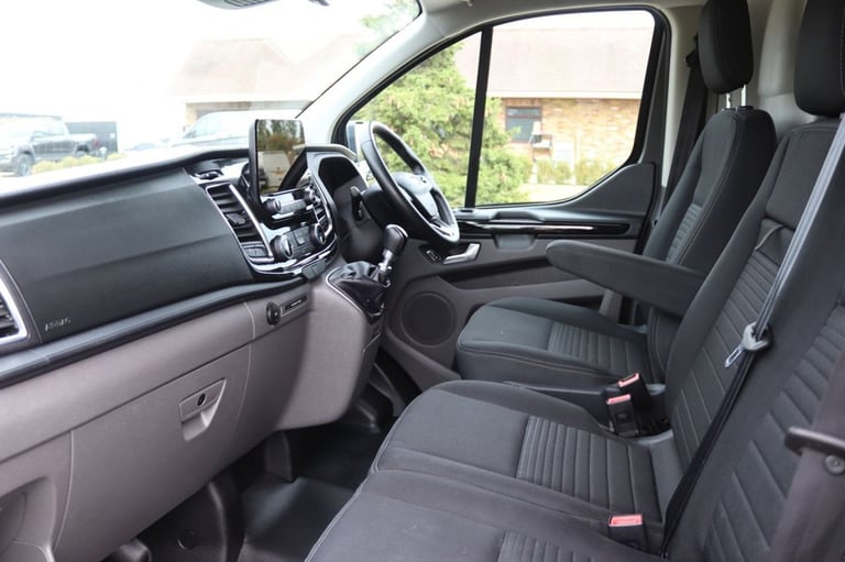2023 Ford Transit Custom 2.0 300 EcoBlue Limited Panel Van 5dr Diesel Manual L1 H1 Euro 6 (s/s) (...
