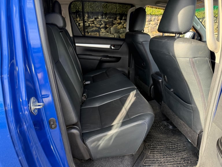 2019 Toyota Hilux INVINCIBLE X D/C 2.4 D4-D AUTO 4X4 BLUE PICK UP Diesel Automatic