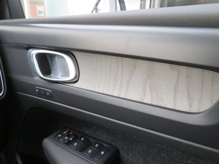 2020 Volvo XC40 2.0 D4 Inscription SUV 5dr Diesel Auto AWD Euro 6 (s/s) (190 ps) ESTATE Diesel Au...