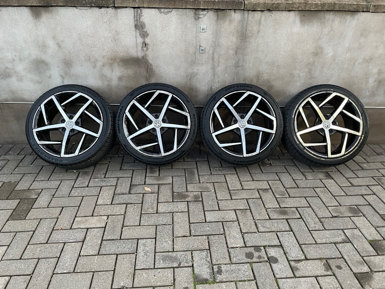 image for 18” Alloys & Tyres 5x112