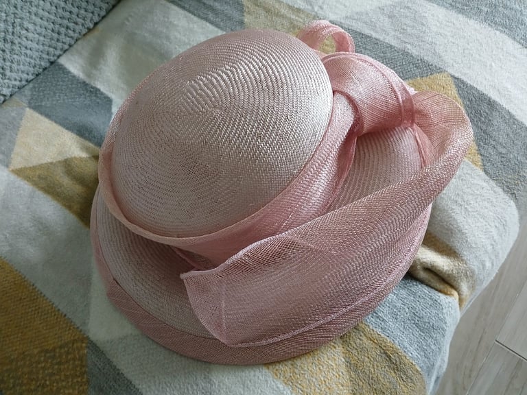 Hat for wedding or special occasion 
