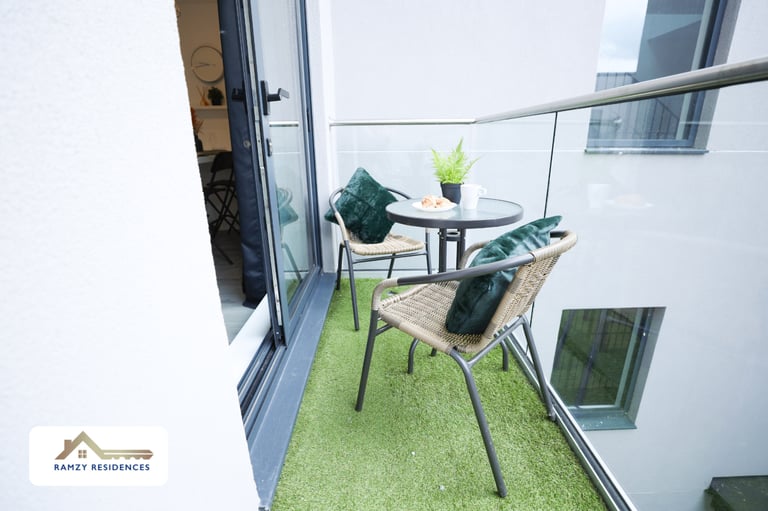 Modern & Spacious Cosy Studio in Hemel Hempstead