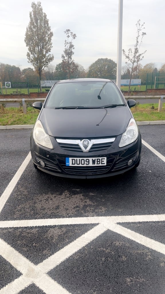 2009 VAUXHALL CORSA 1.4 PETROL FULL YEARS MOT 83K MILES STARTS N DRIVES GREAT CHEAP ON INSURANCE