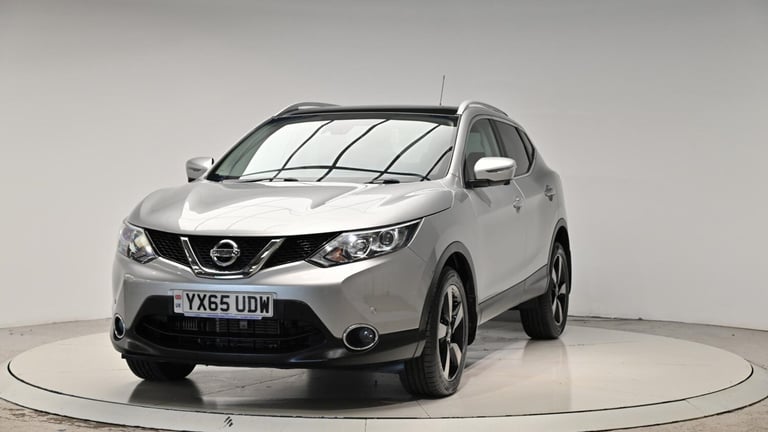 2015 Nissan Qashqai 1.6 dCi n-tec+ XTRON 2WD Euro 6 (s/s) 5dr HATCHBACK Diesel Automatic