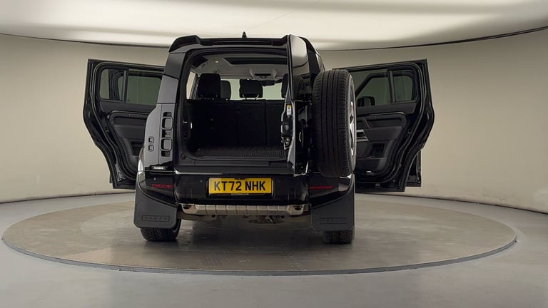 2022 Land Rover Defender 110 2.0 P400e 15.4kWh XS Edition SUV 5dr Petrol Plug-in Hybrid Auto 4WD ...