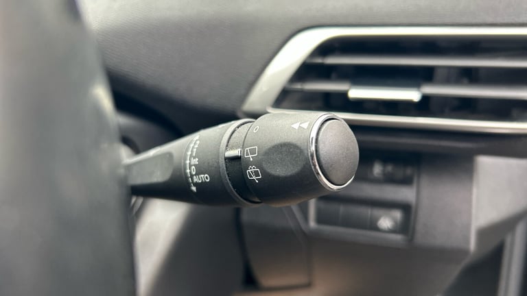 2022 Peugeot 3008 1.2 PureTech Allure Premium + SUV 5dr Petrol Manual Euro 6 (s/s) (130 ps) SUV P...