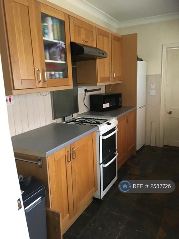 1 bedroom in Southampton Road, Northampton, NN4 (#2587726)