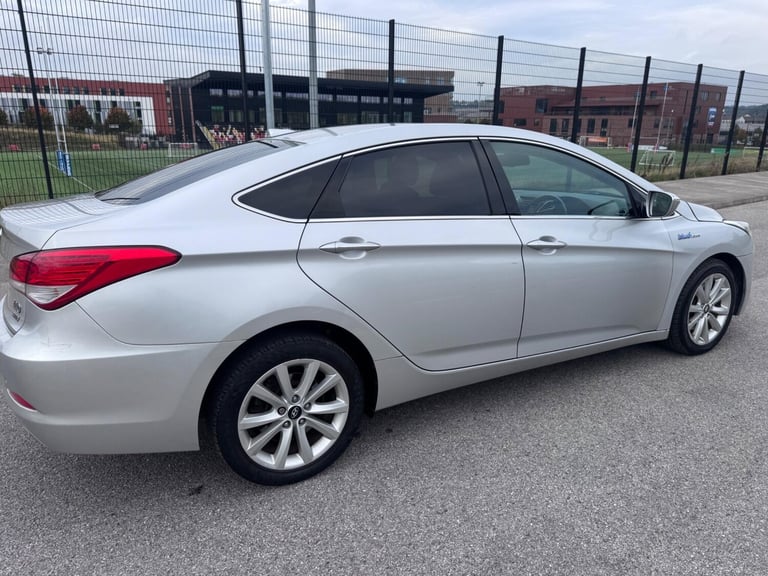 2013 Hyundai i40 1.7 CRDi Style Auto Euro 5 4dr SALOON Diesel Automatic