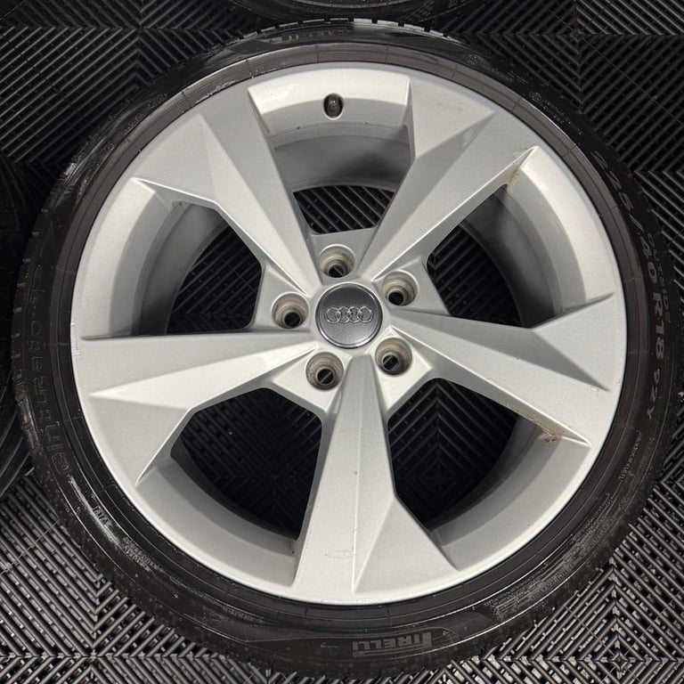 18'' GENUINE AUDI A3 S LINE SILVER 5 SPOKE ALLOY WHEELS ALLOYS TYRES S3 GOLF CADDY