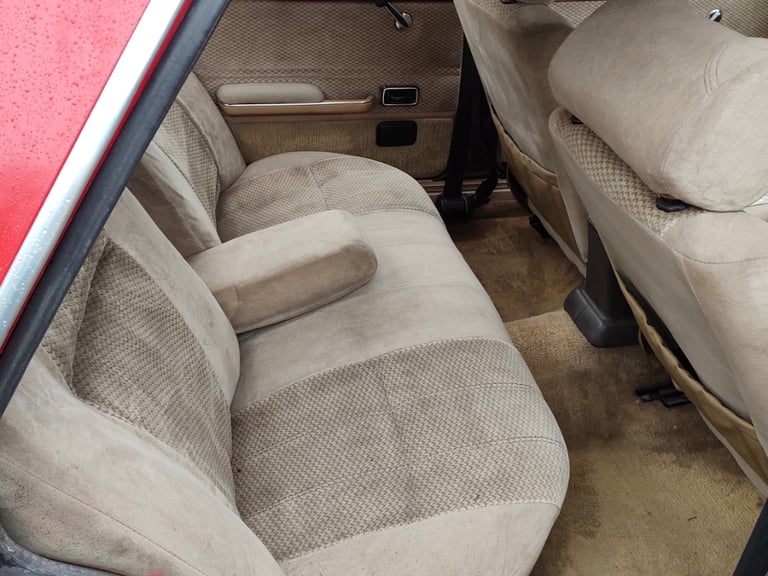 Ford, CORTINA GHIA AUTO, 1982, 1993 (cc)