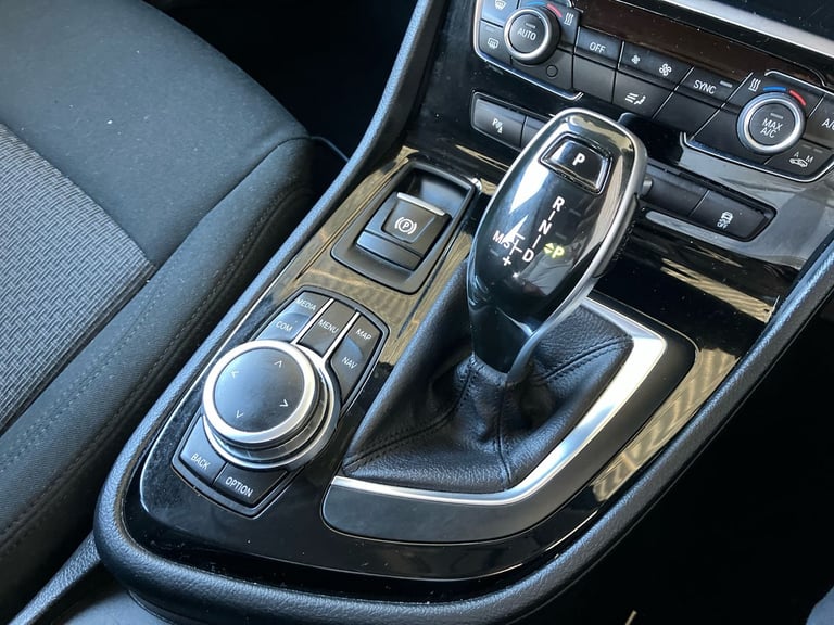 2019 BMW 2 Series 220i SE 5dr DCT Hatchback PETROL Automatic
