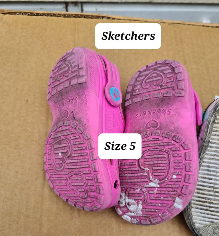 5 Pairs Of Young Girls Shoes Footware. Used. Sizes between 4 and 5.  2 or 3 years old at a guess. 
