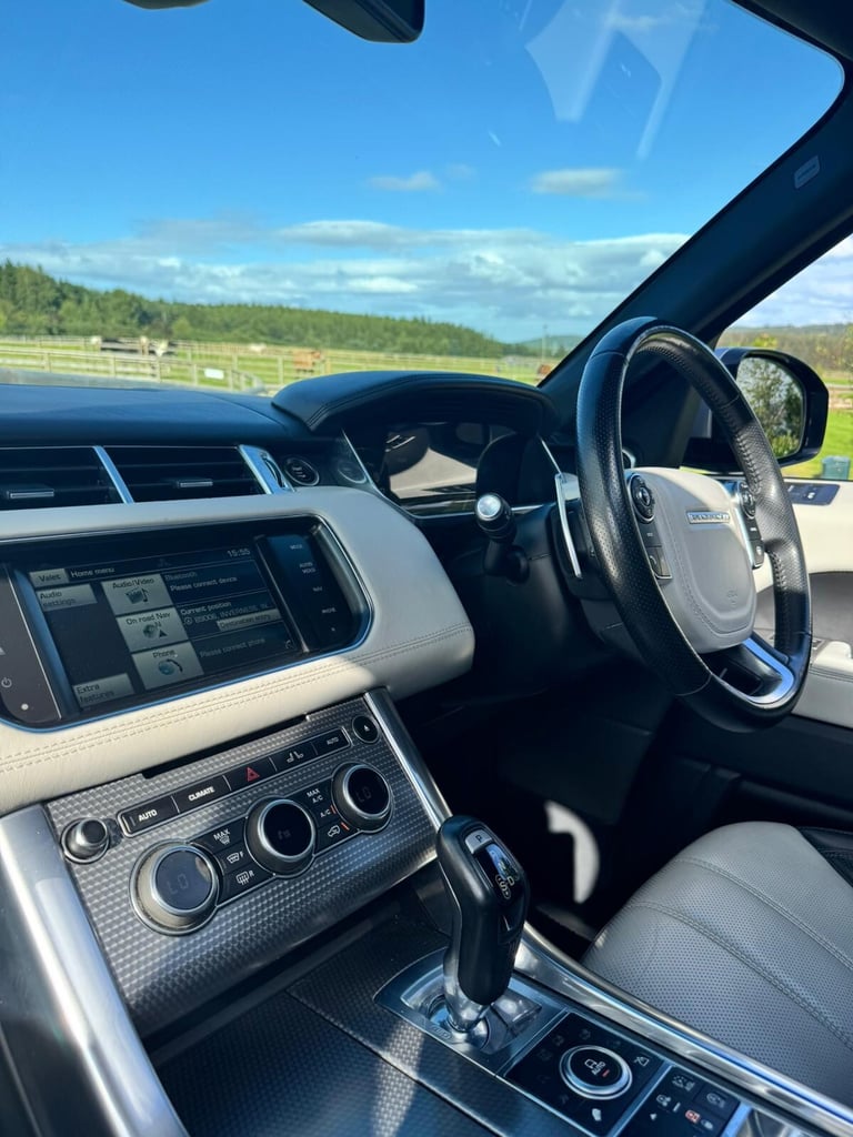 LAND ROVER RANGE ROVER SPORT 3.0 SD V6 Autobiography Dynamic 2015