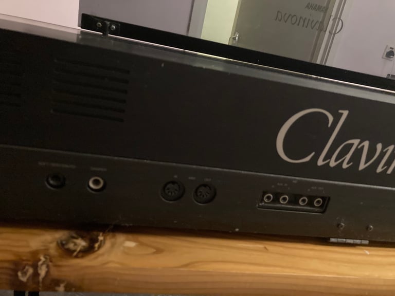 Yamaha Clavinova CLP 300 