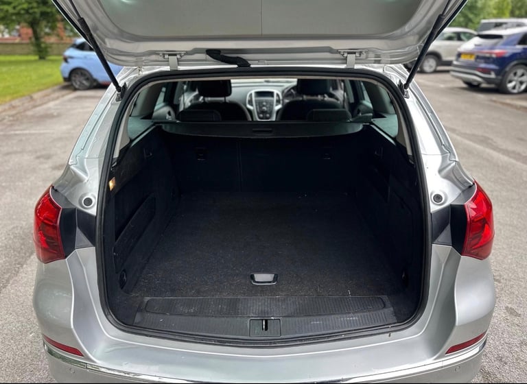 2012 (12) VAUXHALL ASTRA 1.7 CDTI SRI 16V ESTATE MANUAL 
