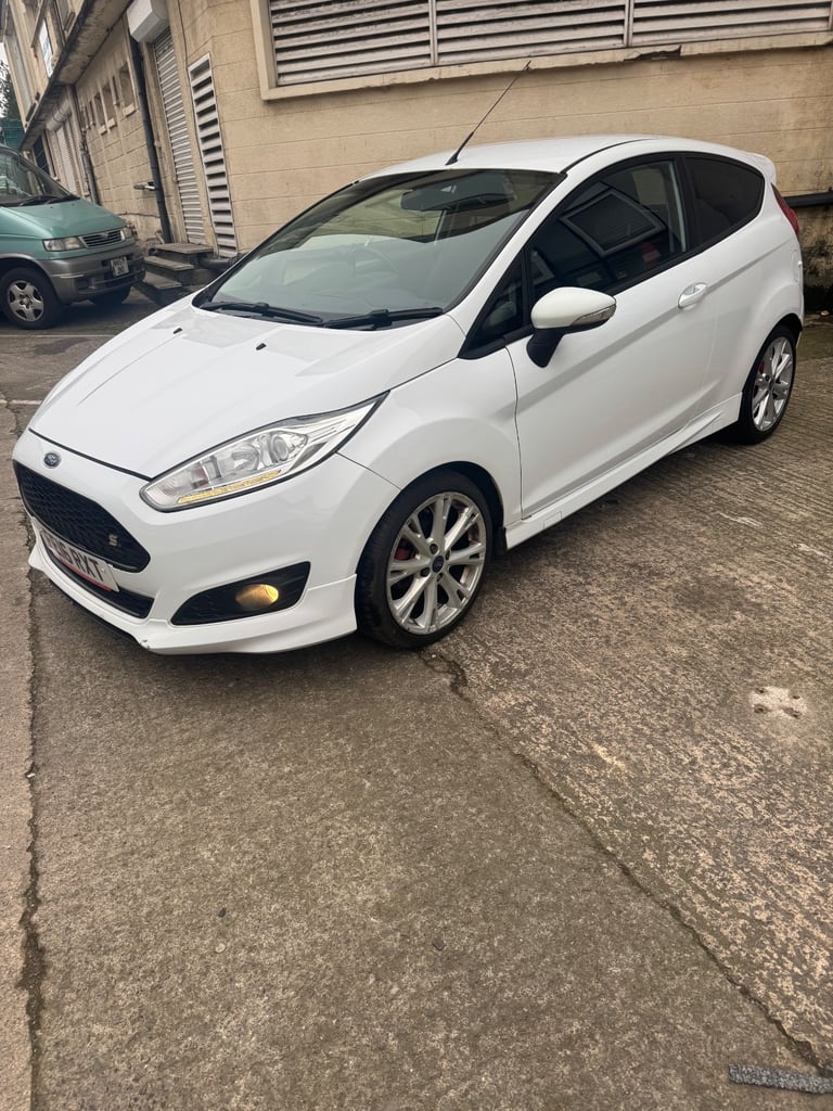 Ford, FIESTA, Hatchback, 2016, Manual, 998 (cc), 3 doors