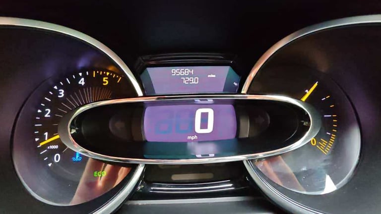 RENAULT CLIO DYNAMIQUE Sport NAV DCI (2013) Cruise Control Touch Screen BT 2 Keys New Timing Belt
