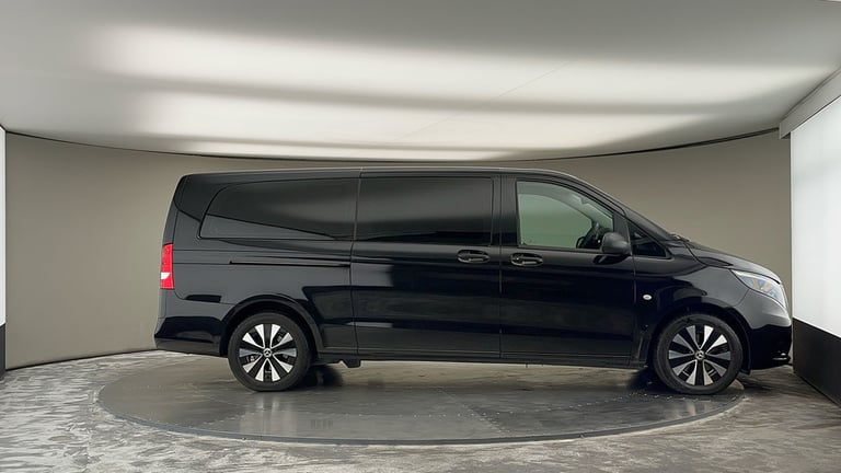 2022 Mercedes-Benz Vito 2.0 114 CDI SELECT Tourer Double Cab 5dr Diesel G-Tronic RWD L3 Euro 6 (s...