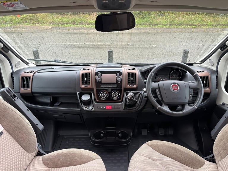 SWIFT BESSACARR HI-STYLE 599 MOTORHOME Alde, Auto Satellite, Tower Fridge, 