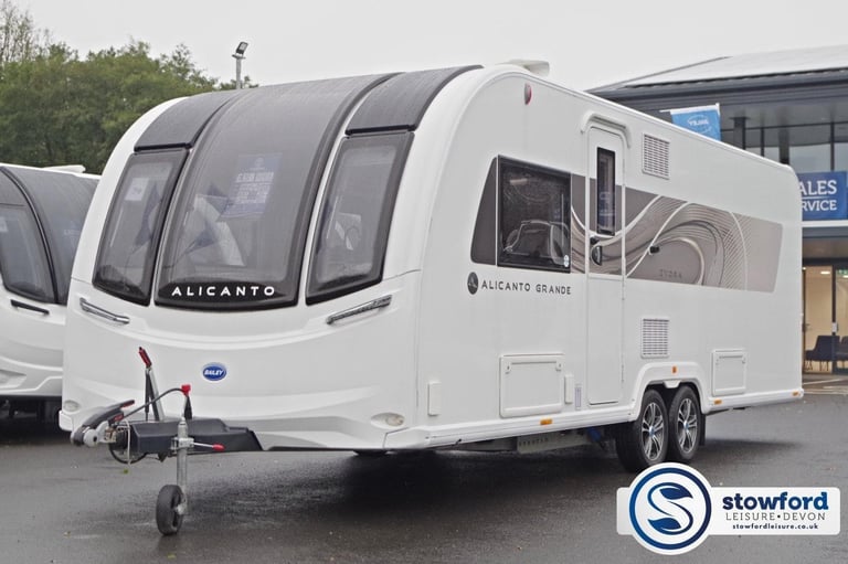 Bailey Alicanto Grande 2 Evora, 2023 Used Touring Caravan