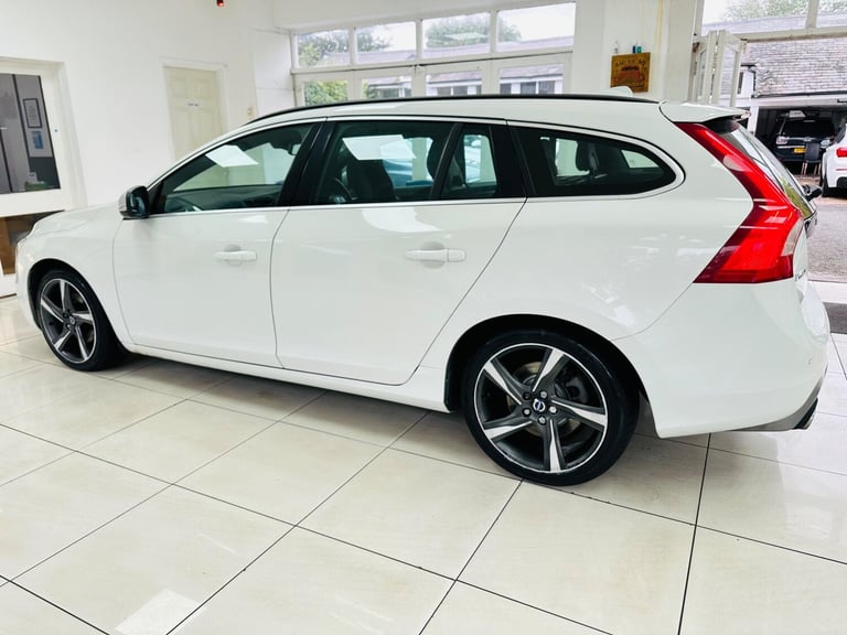2016 Volvo V60 2.0 D2 R-Design Nav Auto Euro 6 (s/s) 5dr ESTATE Diesel Automatic