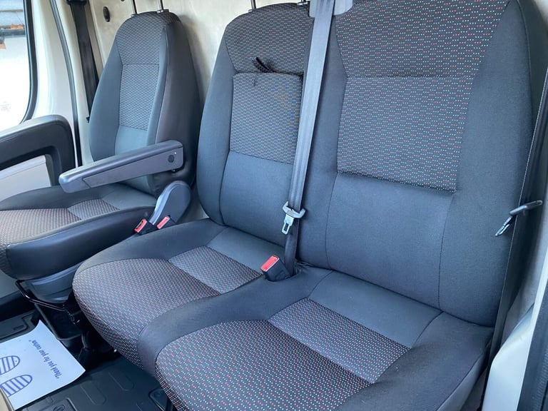 2018 Peugeot Boxer 2.0 BlueHDi 435 Professional L4 H2 Euro 6 5dr PANEL VAN Diesel Manual