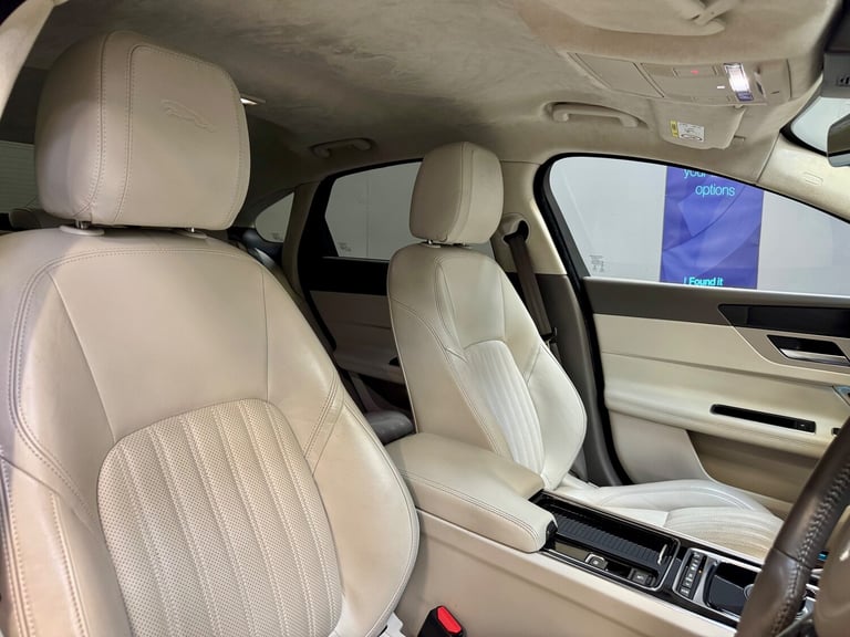 2018 Jaguar XF 2.0i [250] Portfolio 4dr Auto ** SERVICE HISTORY **  Petrol