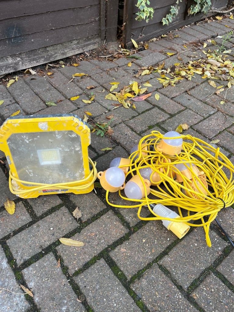 Faithfull 110V LED construction light set