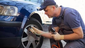 image for MOBILE TYRE FITTING SERVICE - FAST RESPONSE - GRAVESEND | DARTFORD | M25 | A2
