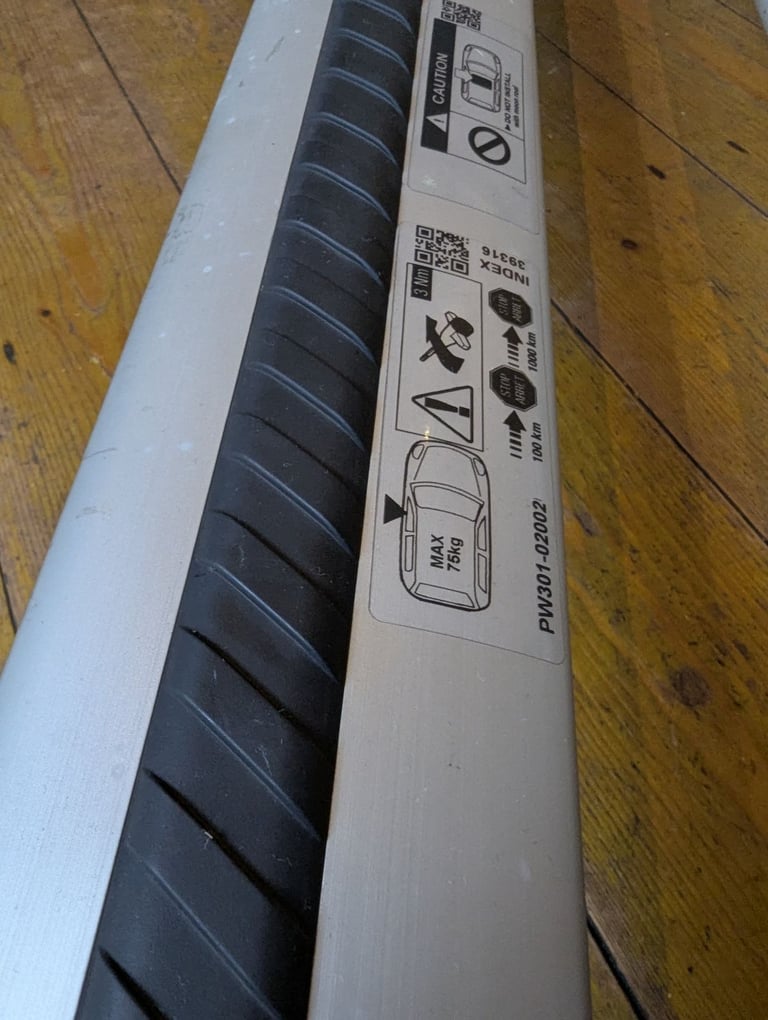 Toyota roof rack Auris/Corolla 
