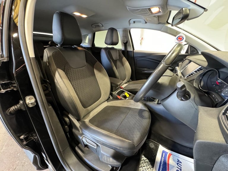 2018 Vauxhall Grandland X 1.5 Turbo D BlueInjection Sport Nav Euro 6 (s/s) 5dr HATCHBACK Diesel M...