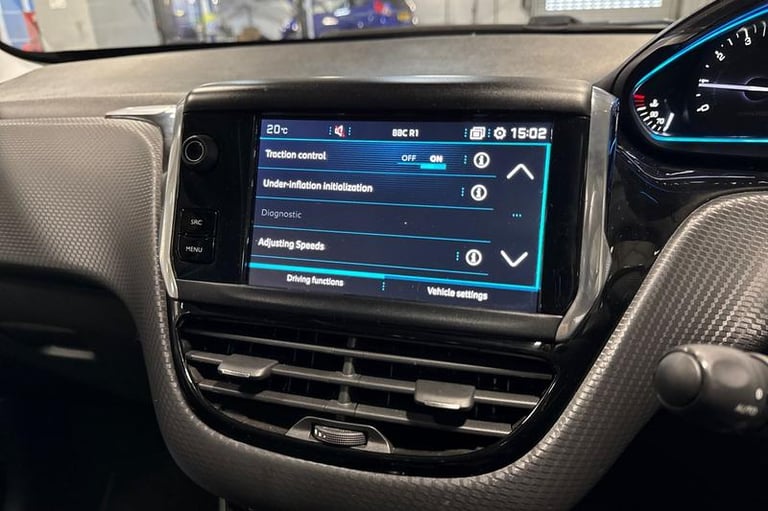 2018 Peugeot 2008 1.2 PureTech Allure Premium 5dr [Start Stop] HATCHBACK PETROL Manual